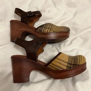 BOC Natasha Platform Slingback Shoes Clogs Yellow Plaid